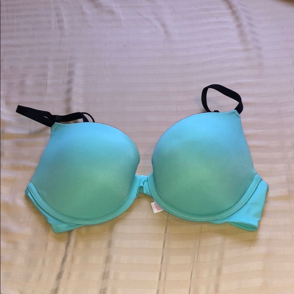 Victoria’s Secret push-up bra
